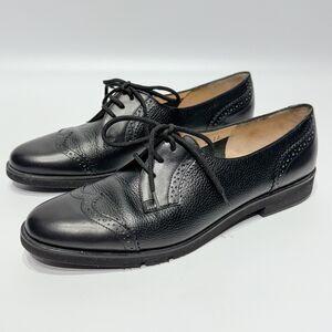 Salvatore Ferragamo Italy Black Pebble Leather Wingtip Oxford Women 7.5AA Narrow